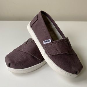 TOMS, Grey Alpagratas